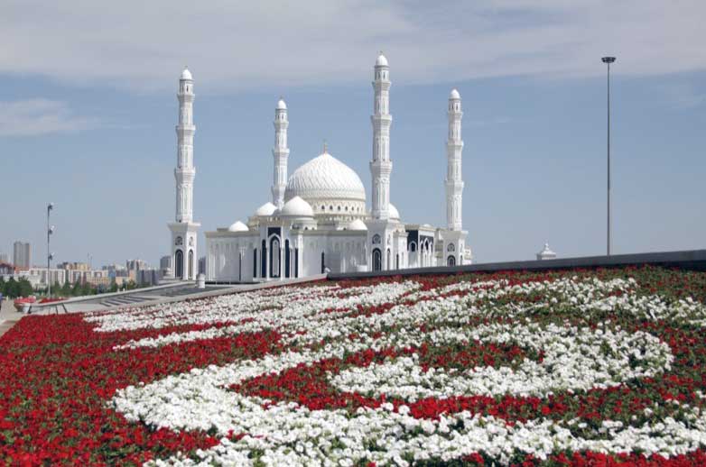 The mammoth white Khazret Sultan Mosque in Kazakhstan’s modern capital, Nur-Sultan. Photo credit: Igor Strebkov