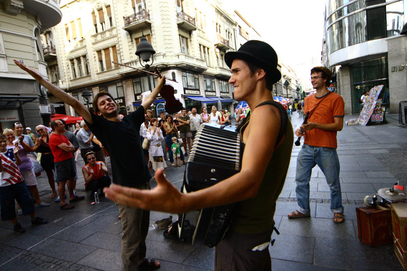 Street musicians on Belgrade’s Knez Mihailova. Photo credit: Dragan Bosnic, Branko Jovanovic, Srdjan Veljovic, NTOS archive