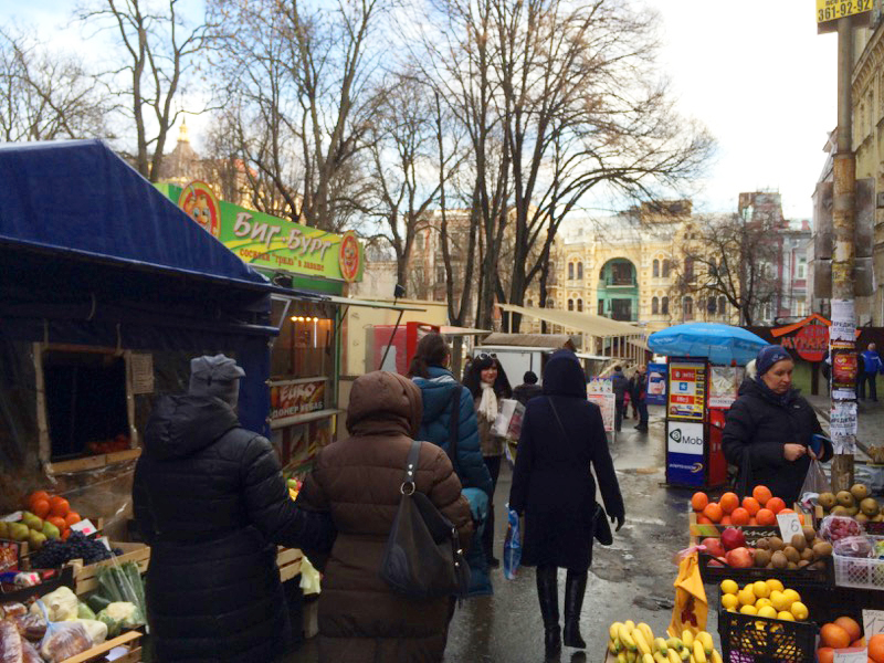 A mini market sets up shop around Khreshchatyk Street. Photo credit: Jessica Clark