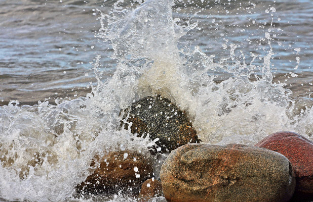 Often taken for granted, safe drinking water is a global health concern. Photo credit: Vlad Ushakov