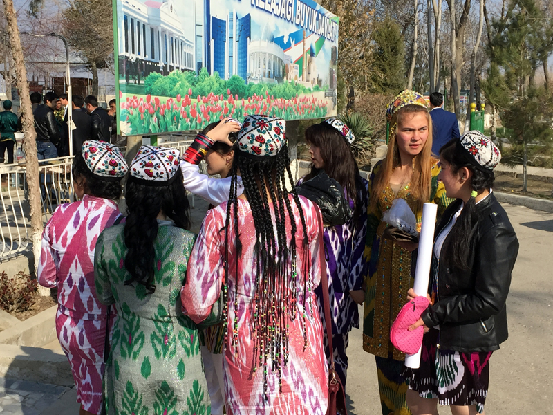 Families and friends gather for Navruz festivities in Bukhara, Uzbekistan. Photo credit: Abdu Samadov